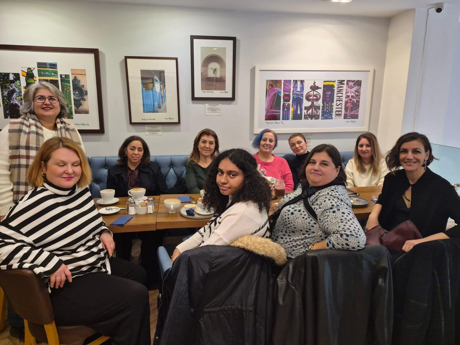 CHP Manchester Kadın Kolları Toplantısı Gerçekleştirildi: Kültürel ve Sosyal Etkinlikler Masaya Yatırıldı